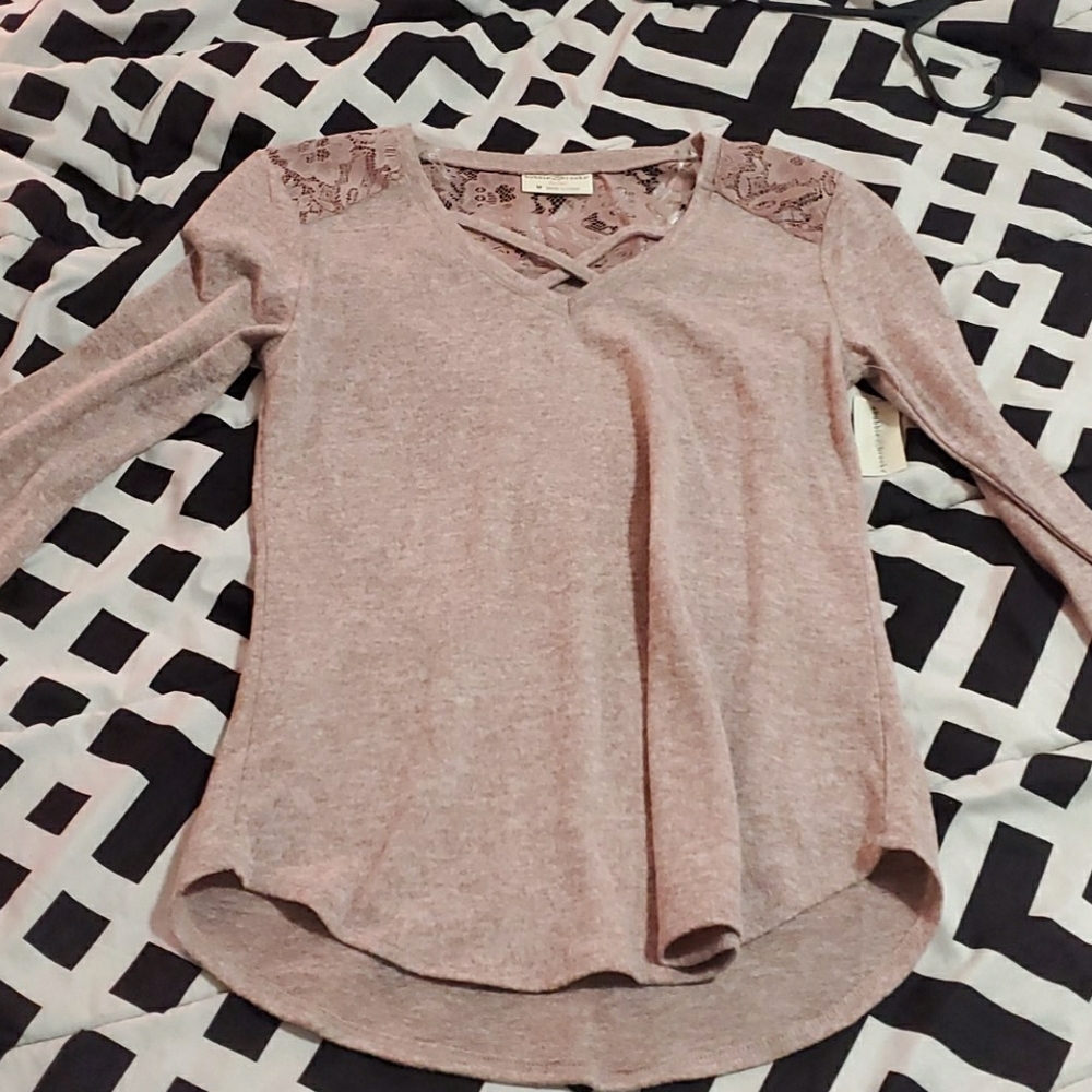 Nude pink long sleeve shirt.